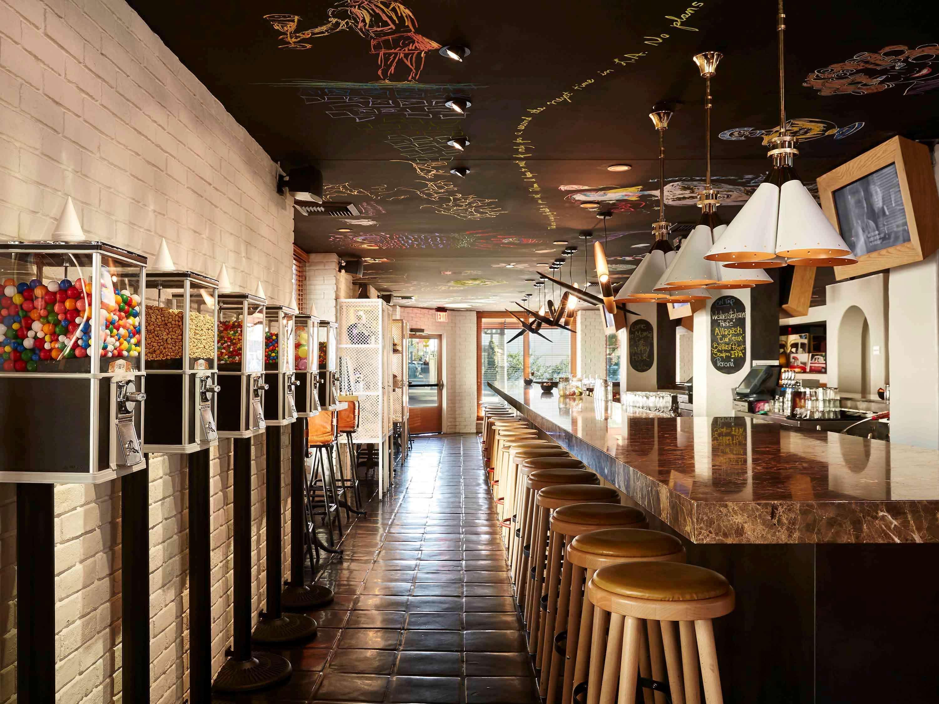 Mama Shelter La Hollywood Hotel 4*